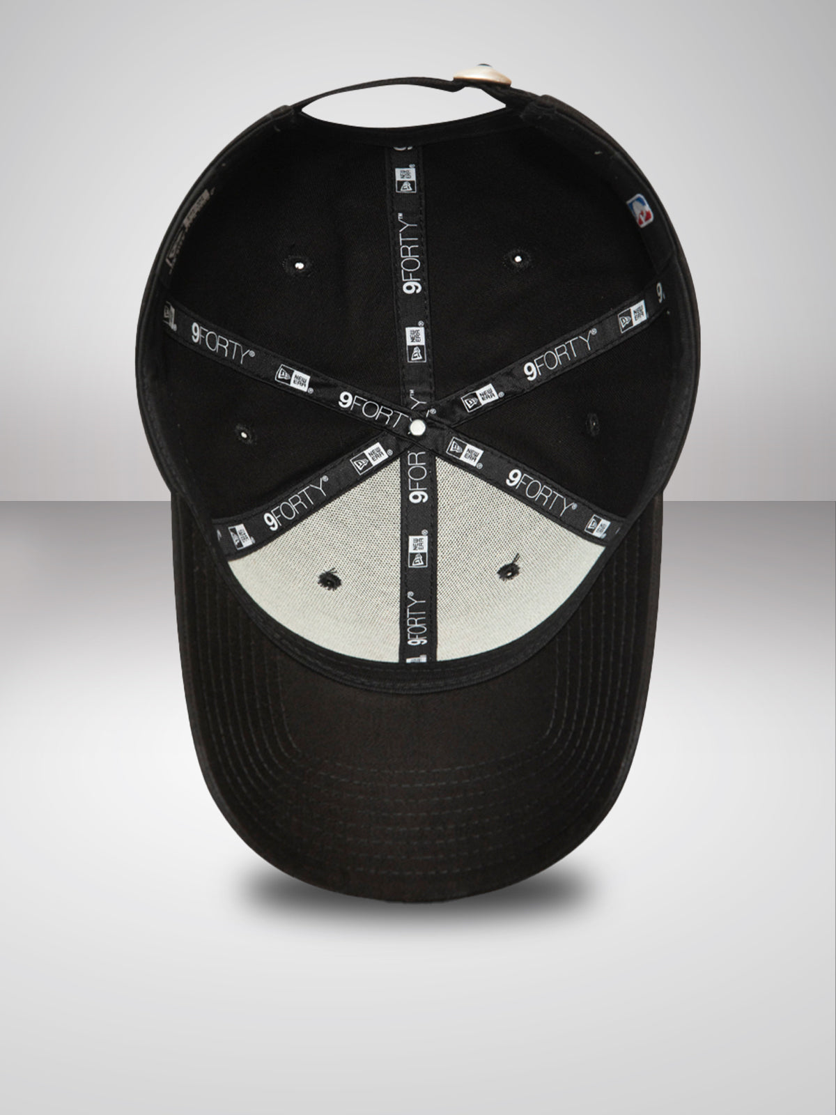 Chicago Bulls Essential Outline Black 9FORTY Cap