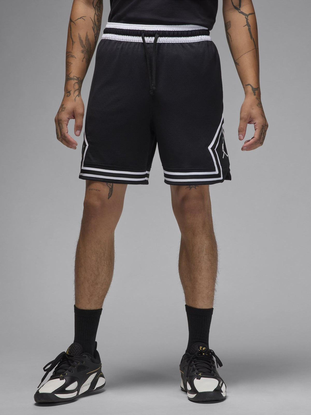 Jordan Sport Men's Dri-FIT 7" Mesh Diamond Shorts