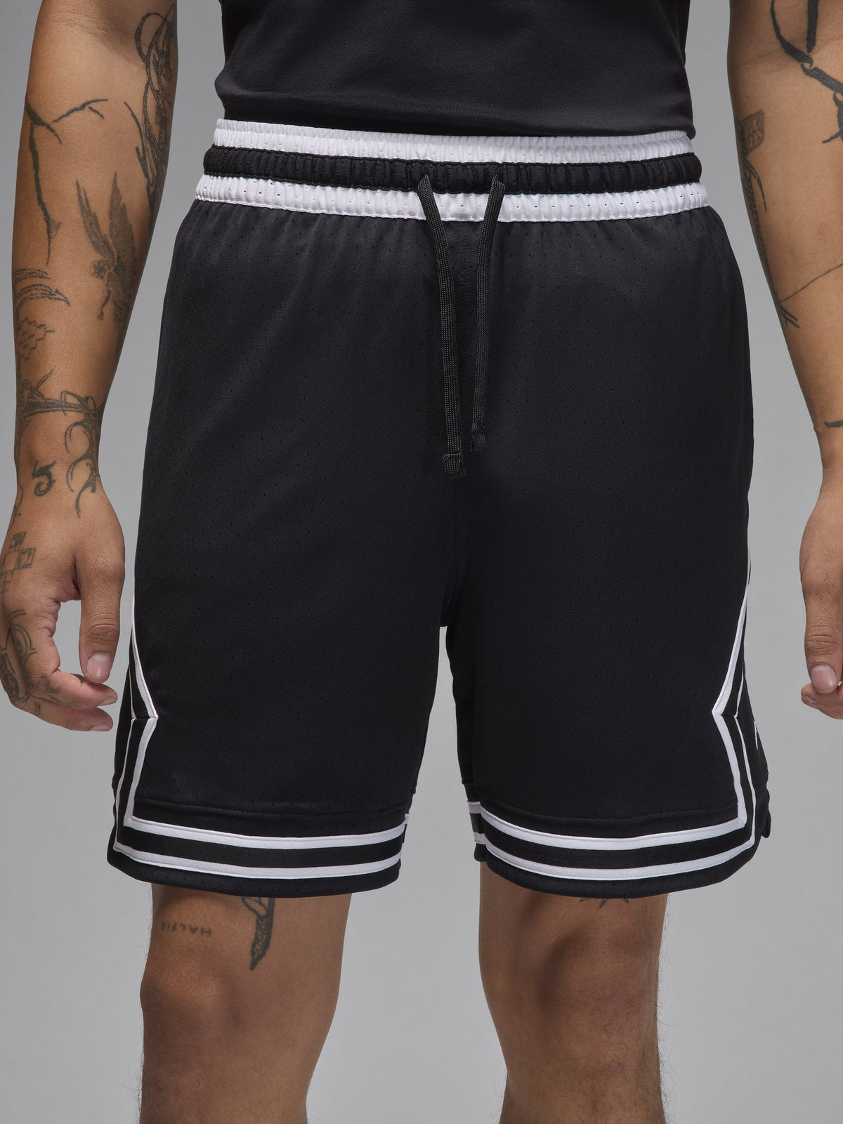 Jordan Sport Men's Dri-FIT 7" Mesh Diamond Shorts