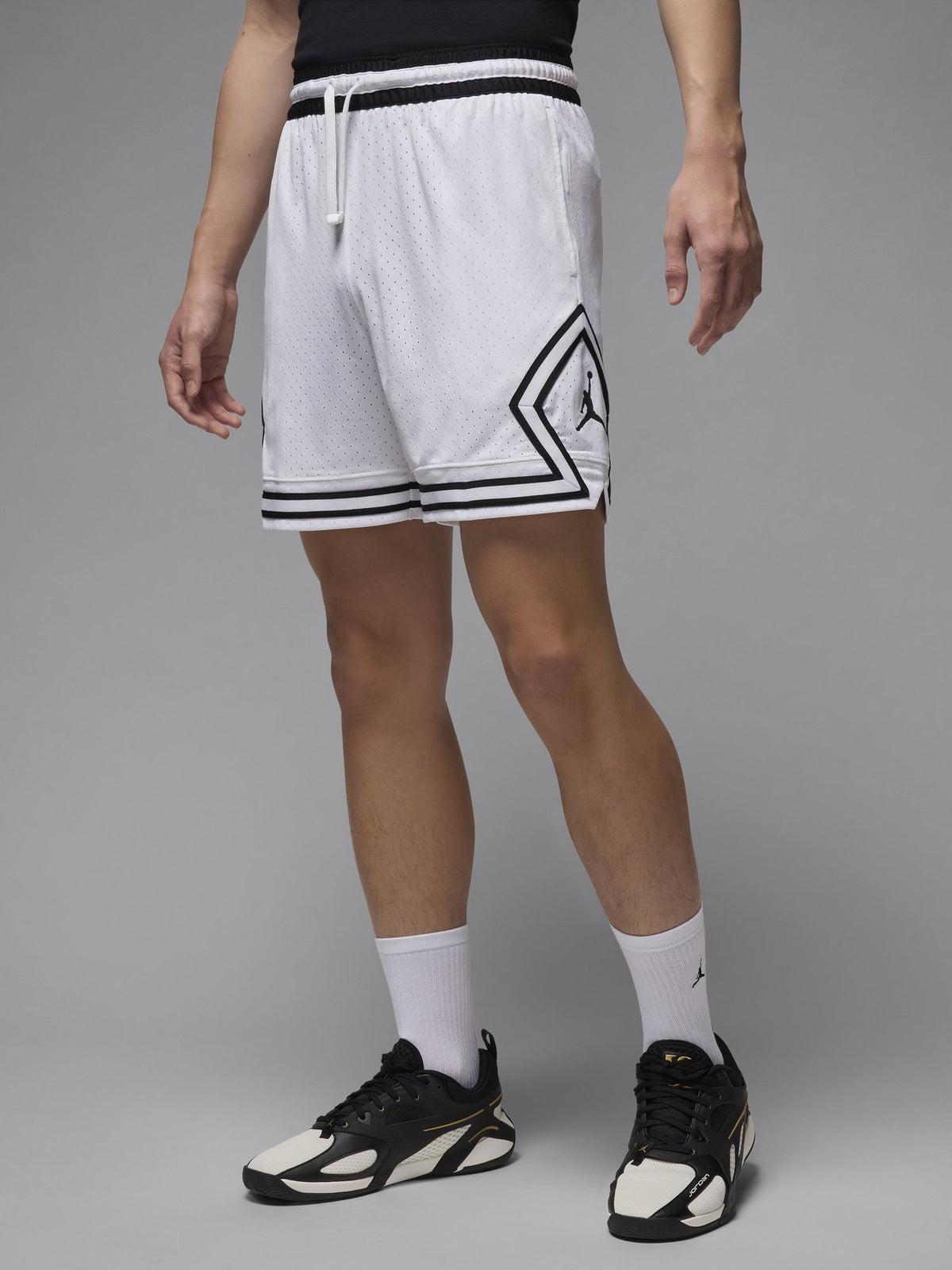 Jordan Sport Men's Dri-FIT 7" Mesh Diamond Shorts