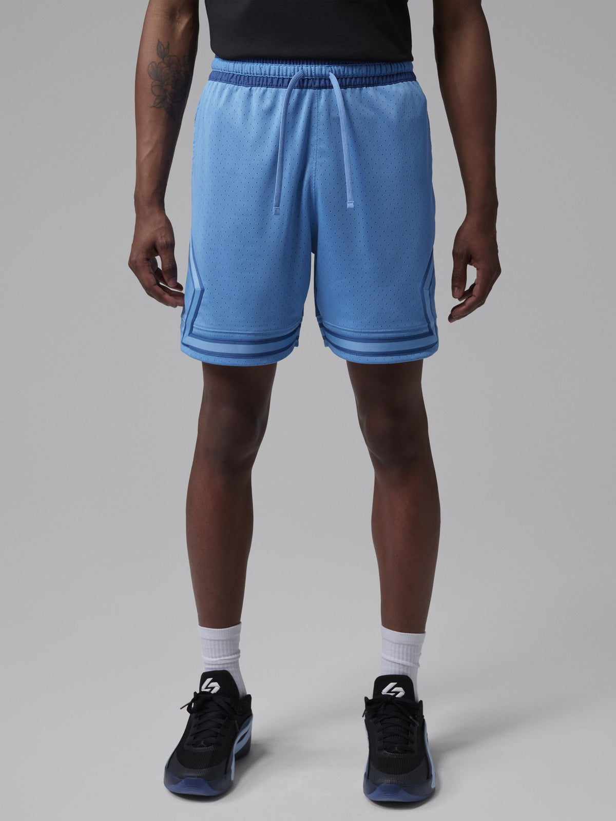 Jordan Sport Men's Dri-FIT 7" Mesh Diamond Shorts