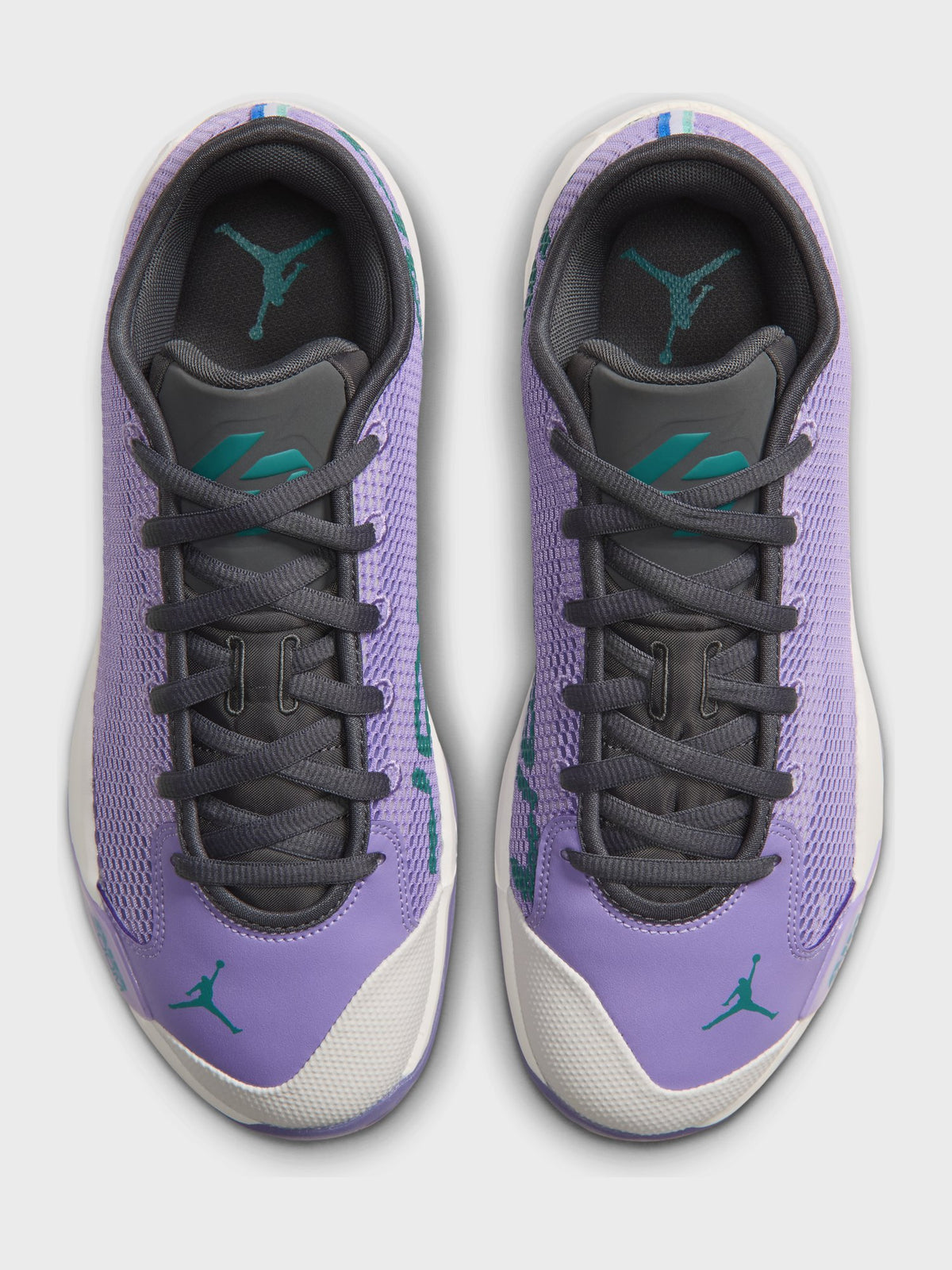 Luka 77 PF Basketball Shoes