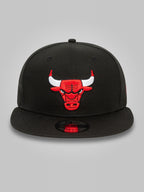 Chicago Bulls NBA Rear Logo Black 9FIFTY Snapback Cap