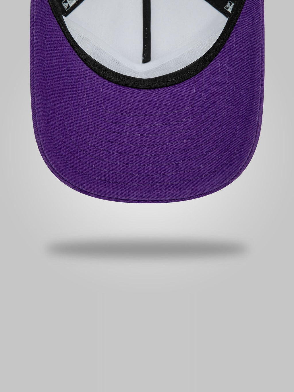 Los Angeles Lakers Washed NBA White Golfer Snapback Cap