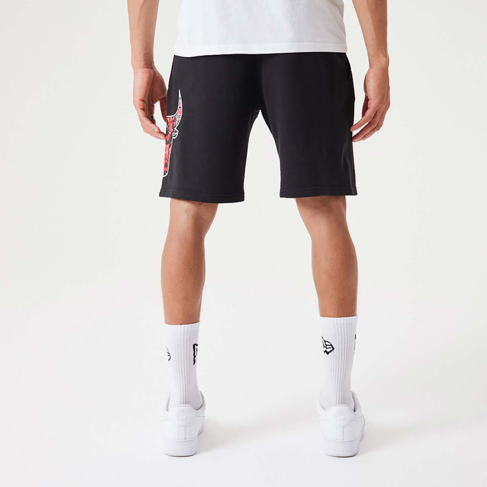 CHICAGO BULLS NBA TEAM LOGO SHORTS 'BLACK'