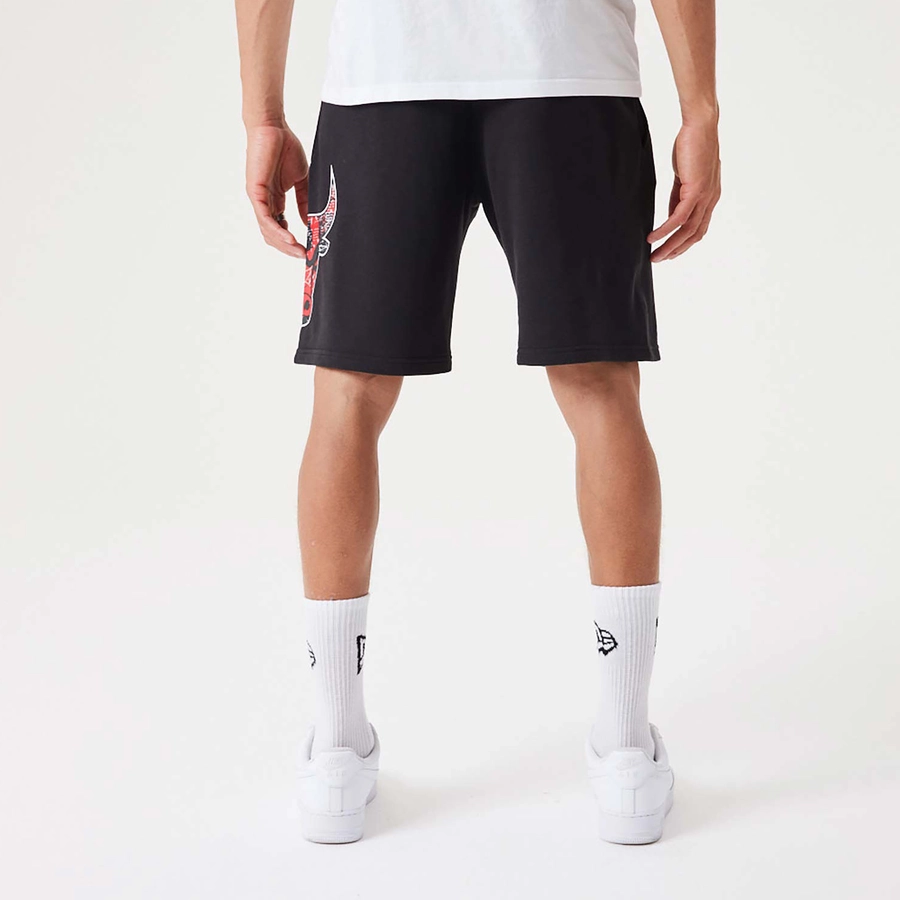 CHICAGO BULLS NBA TEAM LOGO SHORTS 'BLACK'