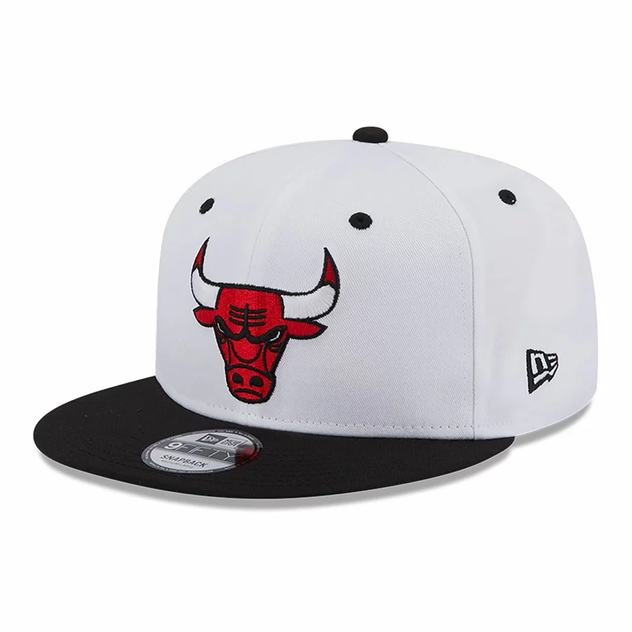 CHICAGO BULLS WHITE CROWN PATCH 9FIFTY SNAPBACK CAP 'WHITE BLACK'