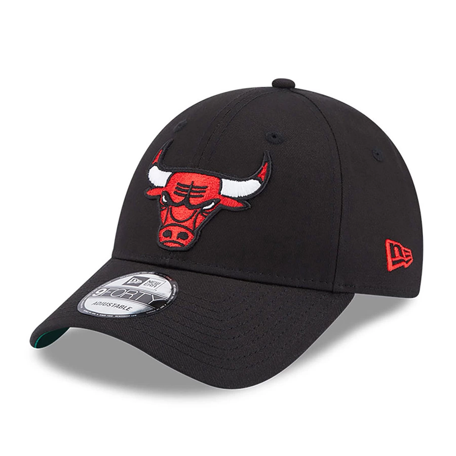 CHICAGO BULLS TEAM SIDE PATCH 9FORTY ADJUSTABLE CAP 'BLACK'