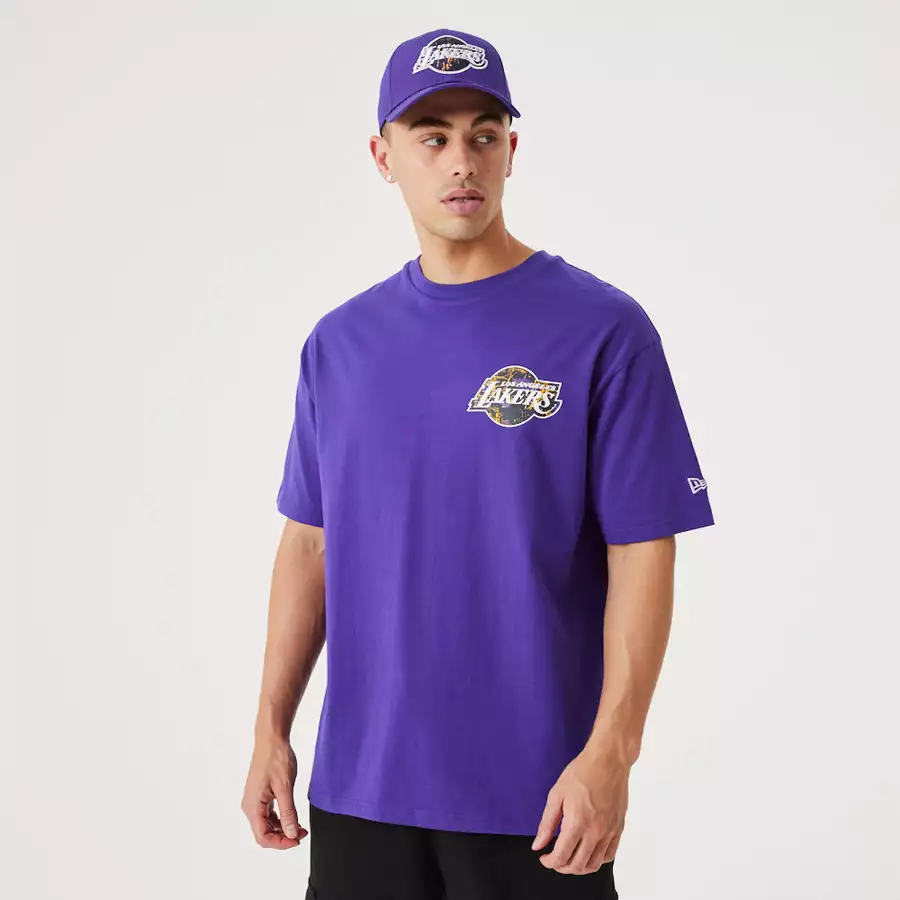 LOS ANGELES LAKERS NBA INFILL TEAM LOGO OVERSIZED T-SHIRT 'PURPLE'